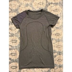 Lululemon Swiftly Tech Short Sleeve Tempo Stripe Black White Size 6